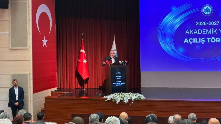 Mustafa Şentop: “Algoritma size kim olduğunuzu göstermez”